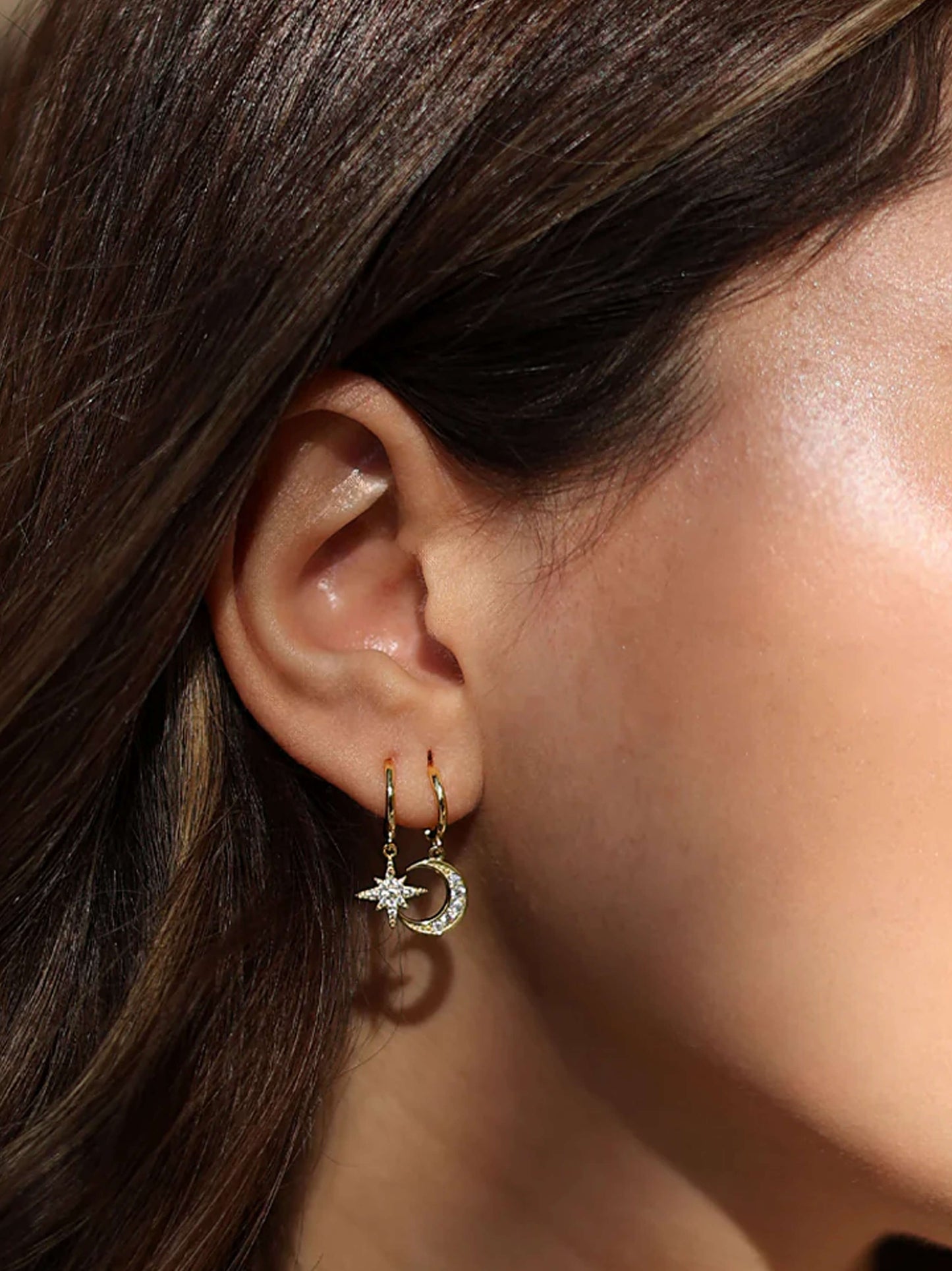 Créoles étoile en acier inoxydable avec accents de zircon pour style unisexe