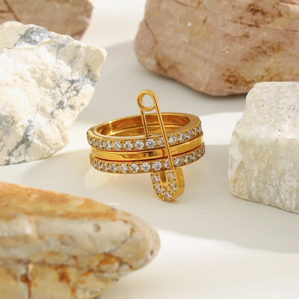 ZEYA - Monica Pinned Zirconia Ring