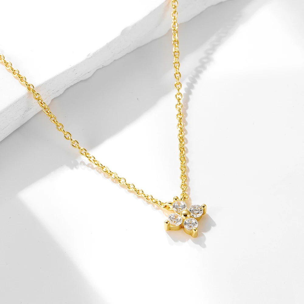 Collier Anna à quatre pétales