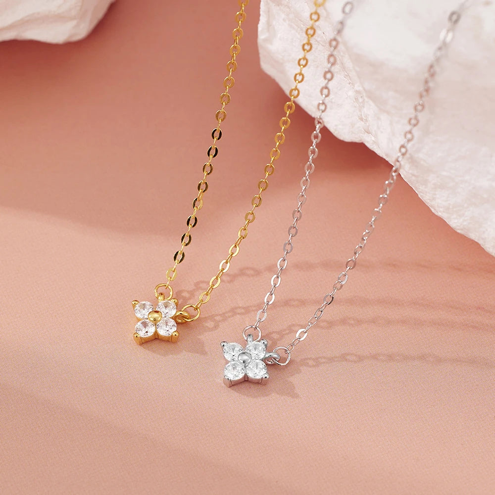 Collier Anna à quatre pétales
