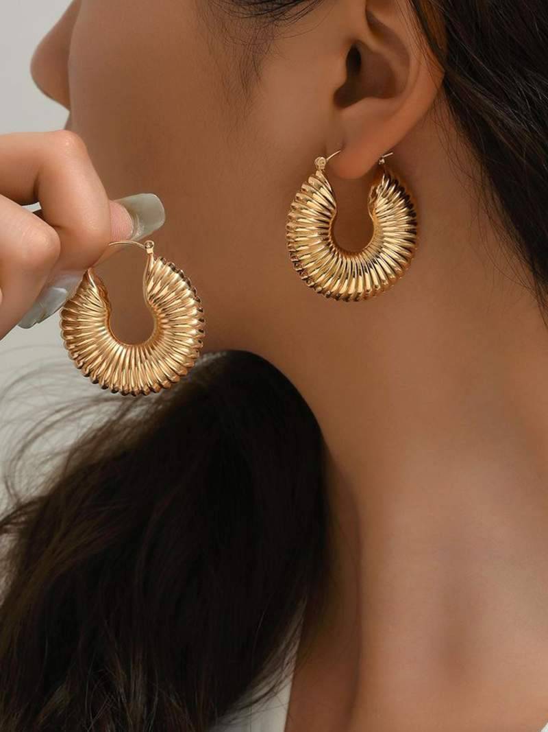 Luana Hoops Jewelry