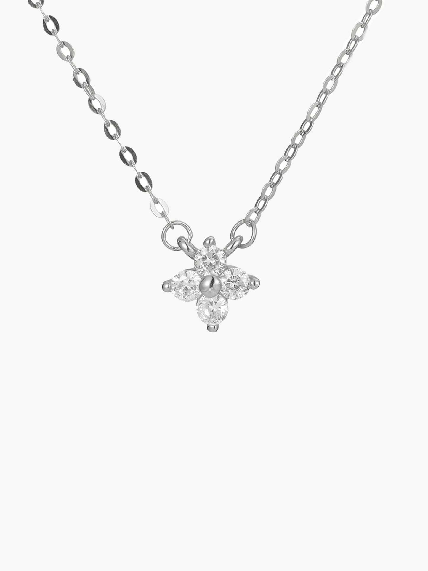 Collier Anna à quatre pétales