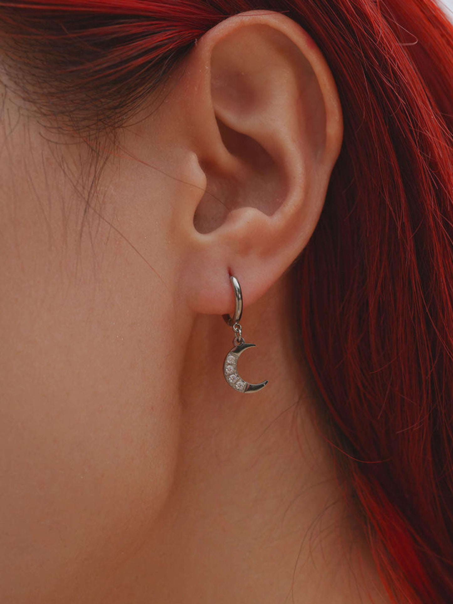 Edelstahl Stern Creolen Ohrringe mit Zirkonia Akzenten für Unisex Stil