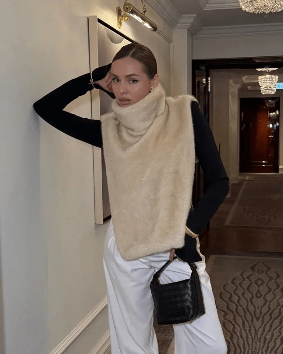 Carina Kunstfell Rollkragen Weste